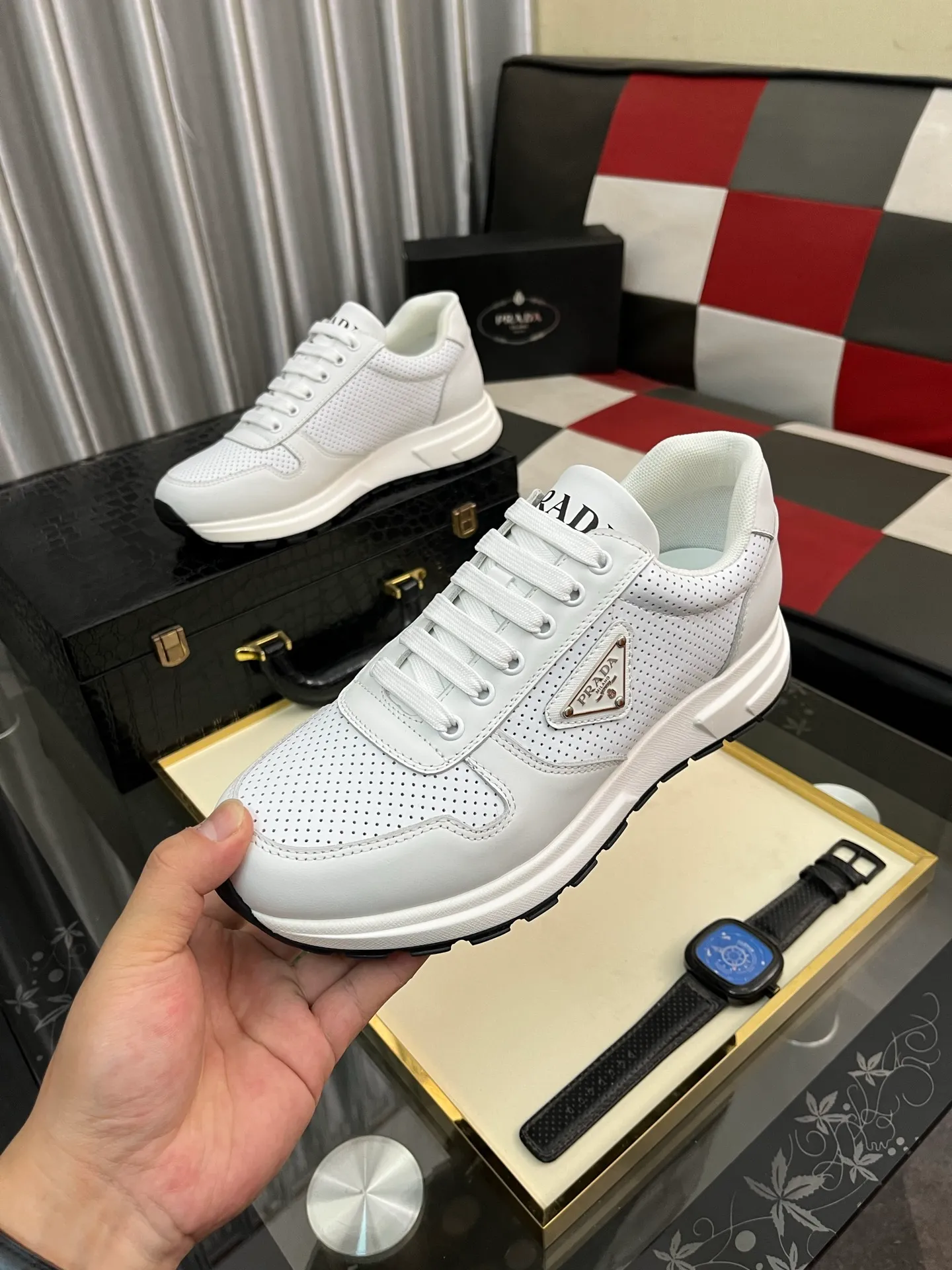 Men's shoes 💰420⌚️⌚️【PRADA】Prada - high-end quality original order 🔍🔍🔍 casual sports shoes - upper: 🔝 Nappa calfskin, brand hollow mesh hot reflective technology, tongue injection brand logo - lining: water-dyed cowhide - outsole: ultra-light TPU foam rubber; molded outsole -Ultra-high quality control and fine workmanship: highlighted (high-end, extravagance, and class) -Size: 38-443️⃣colors available